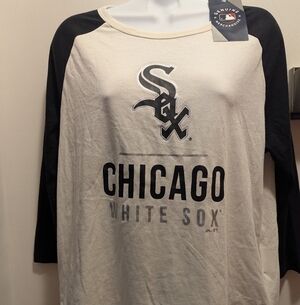 Chicago White Sox Women's Medium White With Black Sleeves Majestic  Shirt NWT